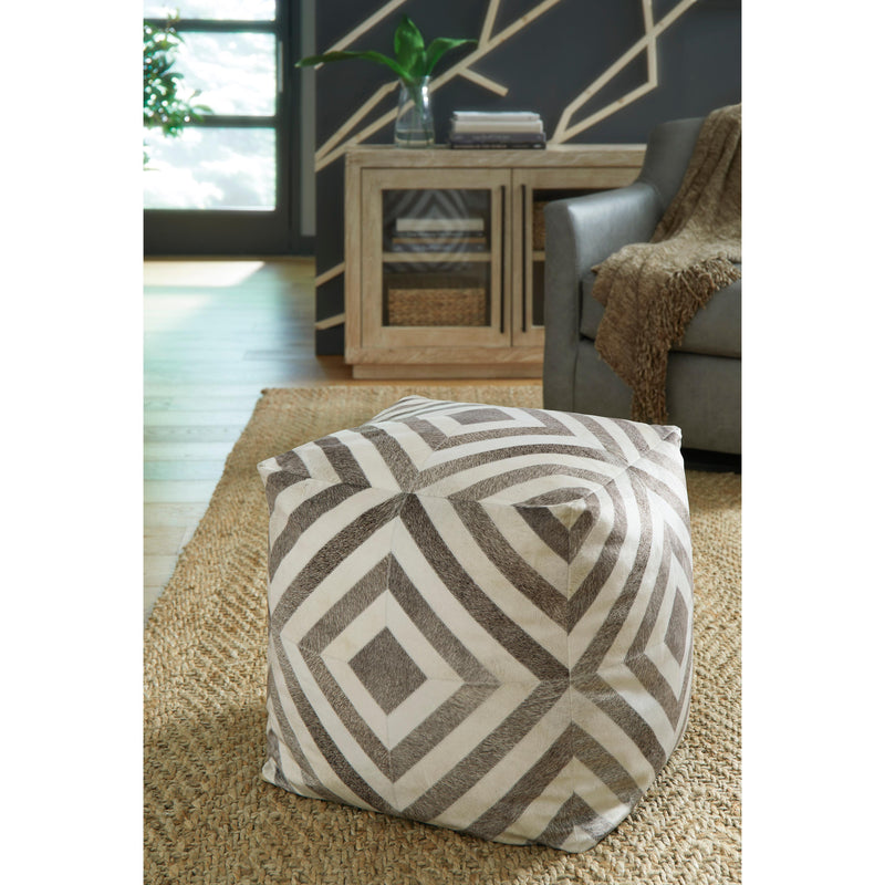 Signature Design by Ashley Hartselle A1000982 Pouf IMAGE 3