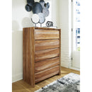  Signature Design by Ashley Dressonni B790-46 Five Drawer Chest IMAGE 5