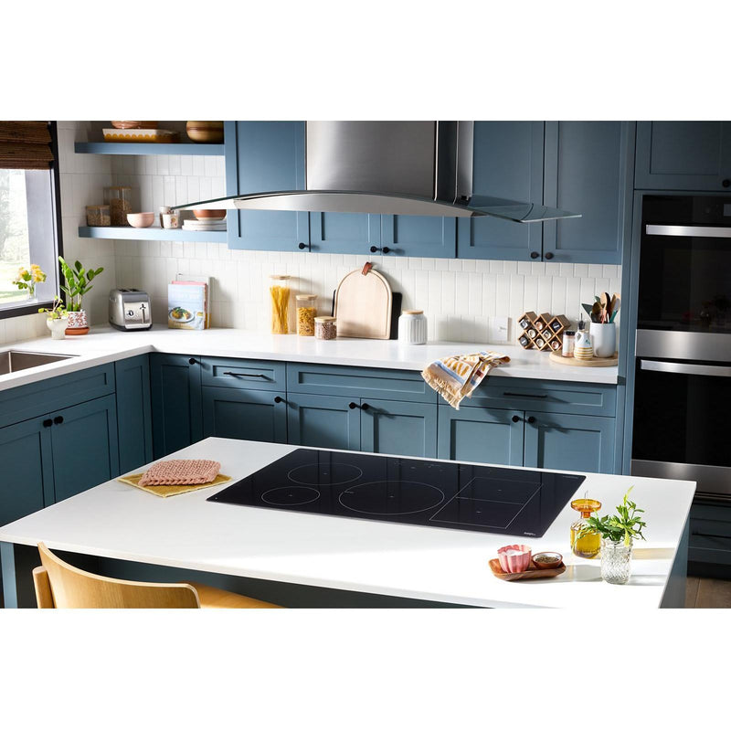 Whirlpool 36 inch Intelligent Induction Cooktop with Temp Cook™ Technology and WipeClean™ Coating WCIT7536SB IMAGE 11